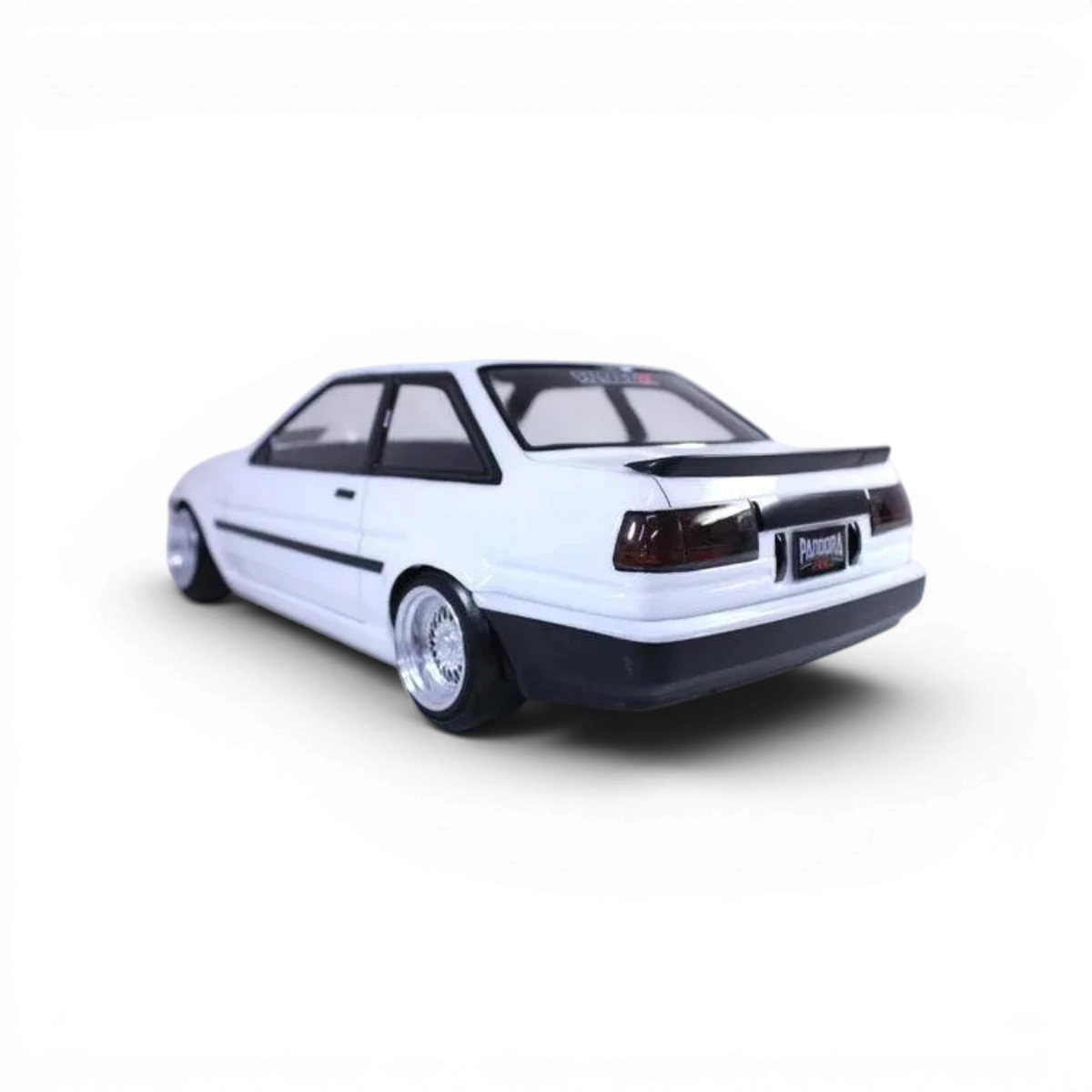 Modèle de voiture Toyota AE86 Trueno 2 portes de Pandora RC, carrosserie miniature détaillée, vue de face sur fond blanc.