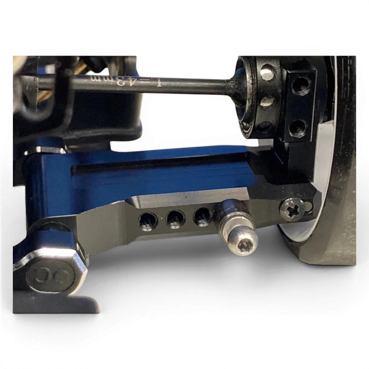 Triangles arrière 48mm super traction Topline pour pièces détachées de drift, visibles en image.