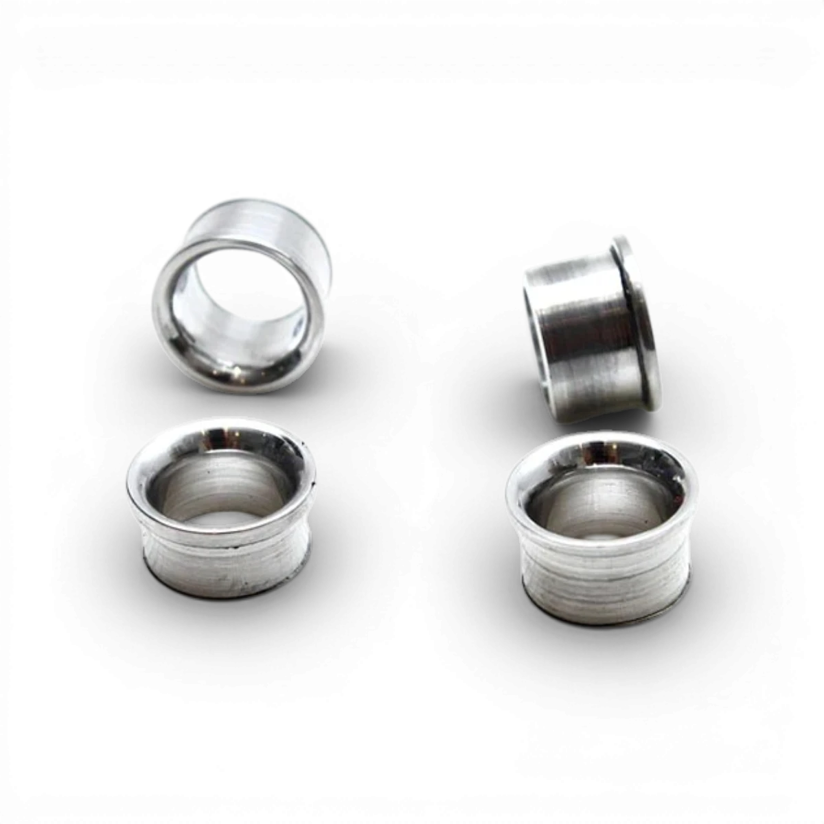 Trompette "small" de 10 mm de la marque Src Sideways RC, pour personnalisation, visible en gros plan sur fond neutre.