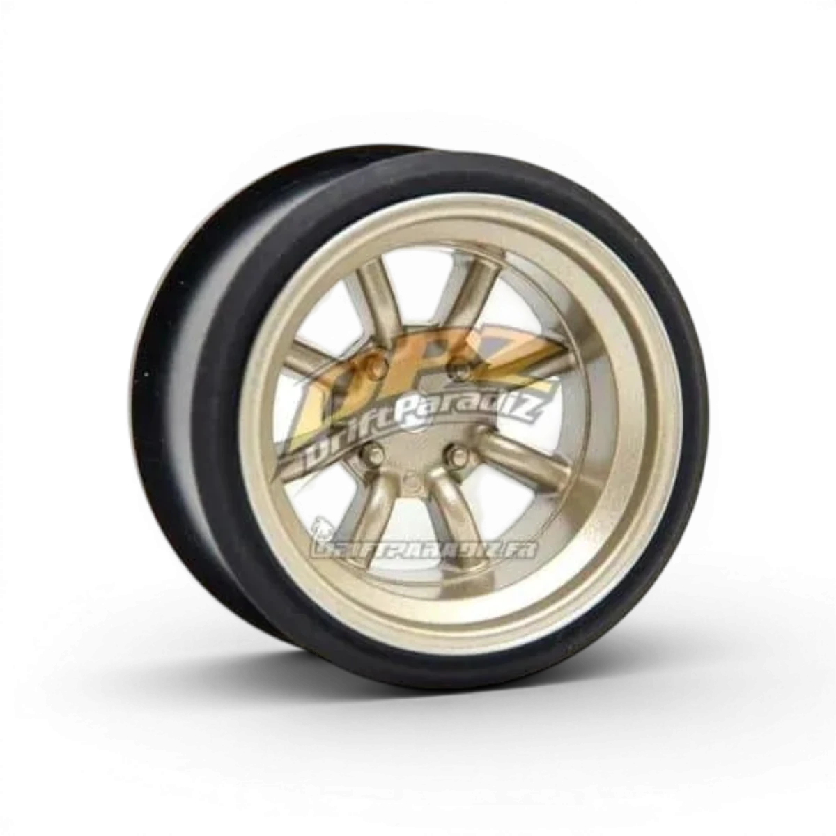 Roues V16D RS Watanabe de Scale Dynamics avec décalage +12 mm, finition or, vue de face sur le véhicule.