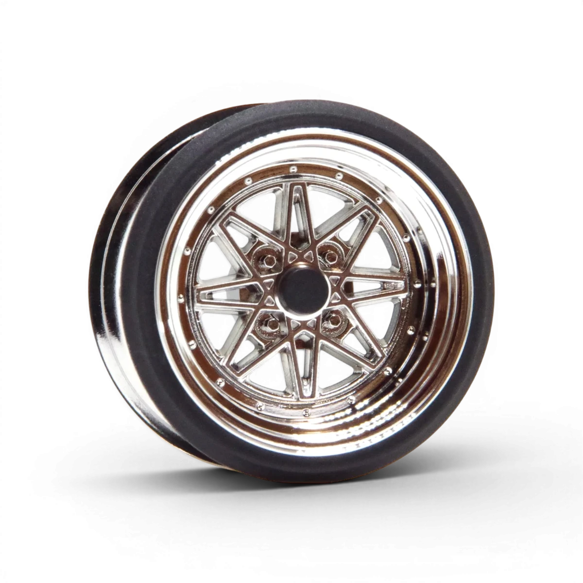 Roues V16D Work Equip 03 en chrome poli avec décalage de 9 mm, diamètre 5,5 mm, marque Scale Dynamics.