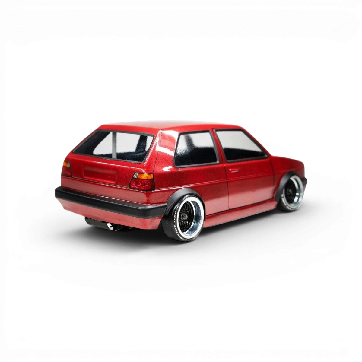 Carrosserie pour Volkswagen Golf MK2 en plastique de Aplastics RC, vue de côté avec détails réalistes et finition précise.