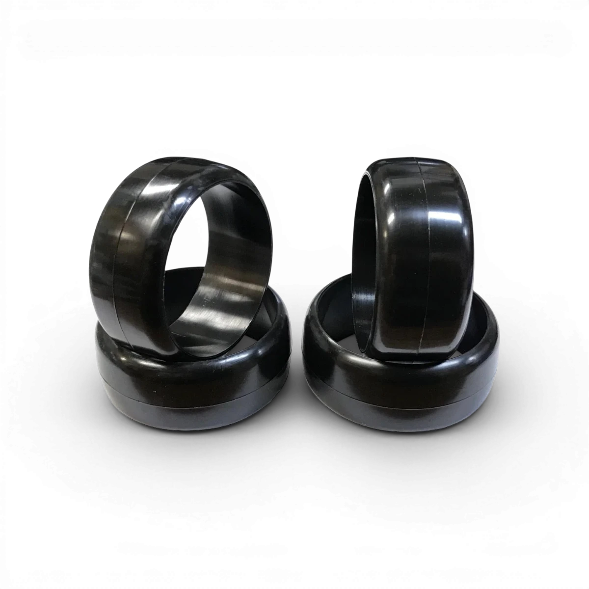 Pneus Topline PP Street Edition pour voitures, vue de face avec motif de bande de roulement en caoutchouc robuste.