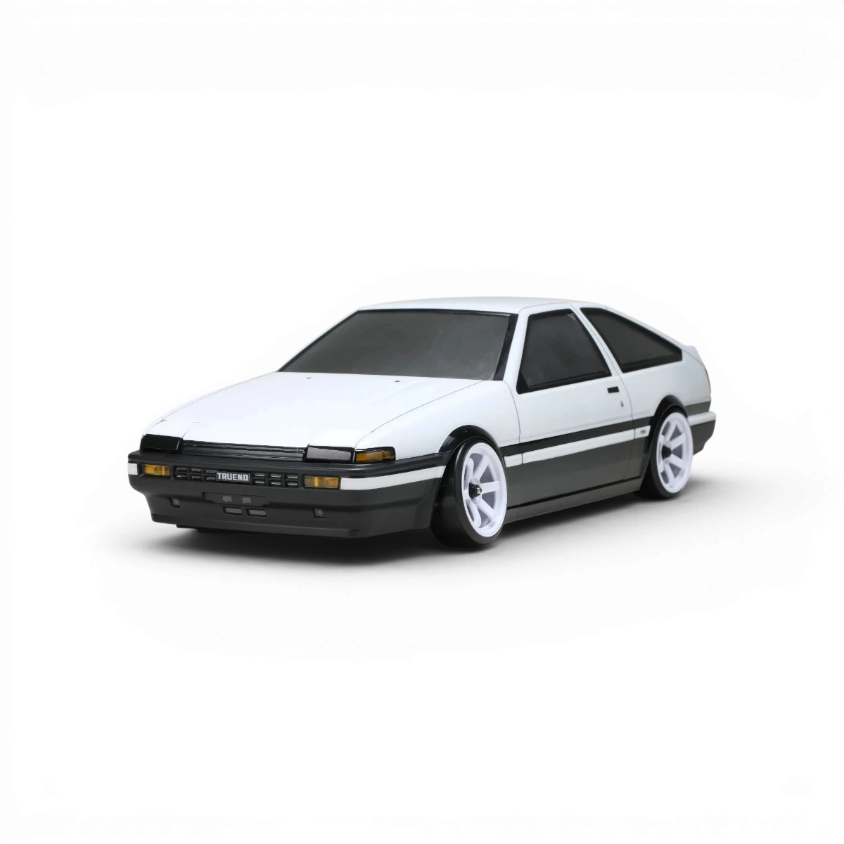 Carrosserie Toyota AE86 Trueno T3 pour voiture RC, marque Team Yokomo, vue de face avec détails de la carrosserie.