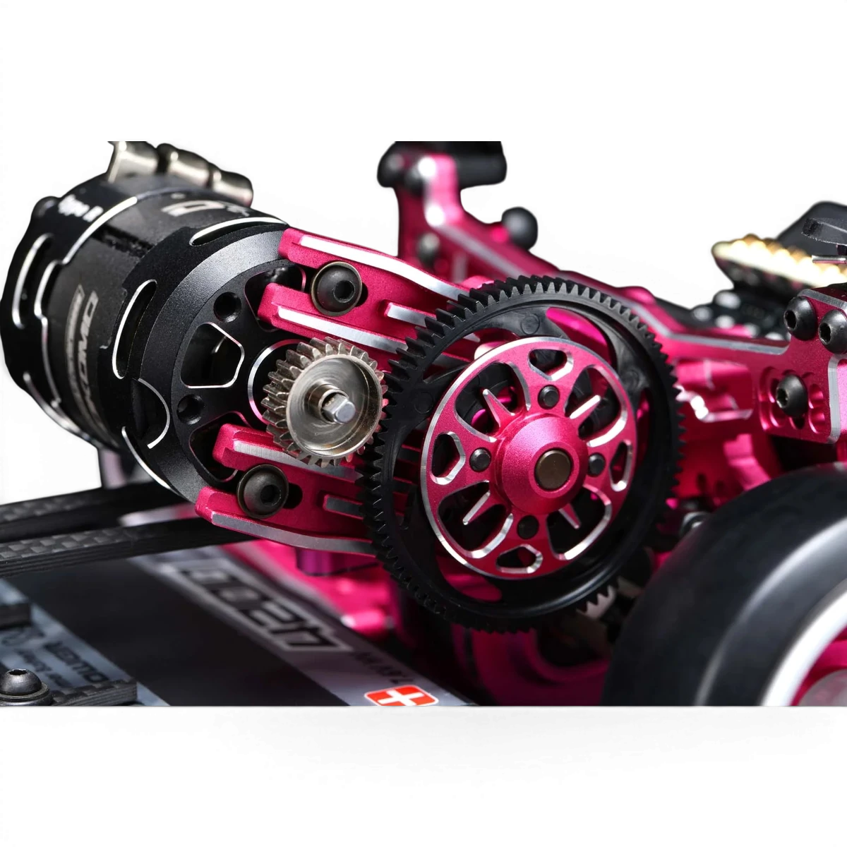 Voiture RC Drift Team Yokomo Super Drift SD3.0 Kit Compétition avec carrosserie noire et pneus spécialisés, vue de côté.