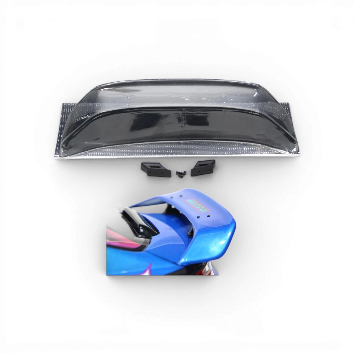 Aileron pour Toyota GR86, customization SRC Sideways RC, planche de drift, en plastique noir avec logo SRC.