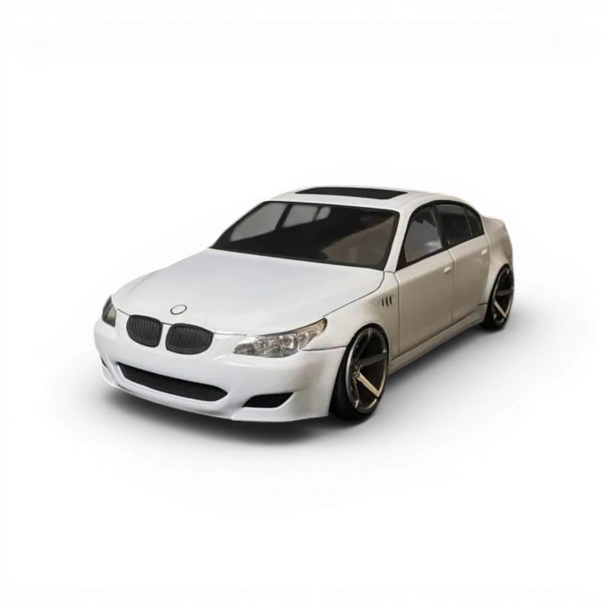 Carrosserie BMW E60 pour voiture RC Aplastics RC, design détaillé et réaliste, vue de face avec détails de la carrosserie.
