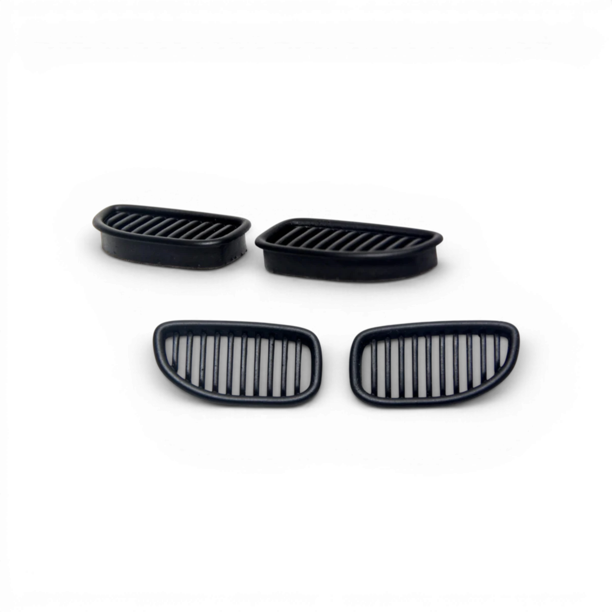 Calandre BMW M5 de personnalisation par Src Sideways RC, grille avant noire avec détails de style drift.