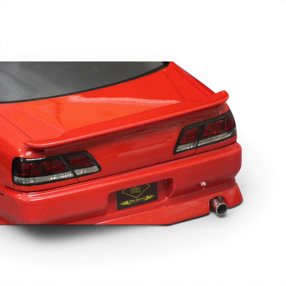 Carrosserie Toyota Cresta JZX100 BLS BN-Sports pour voiture radiocommandée Pandora RC, détail de la carrosserie noire et bleue