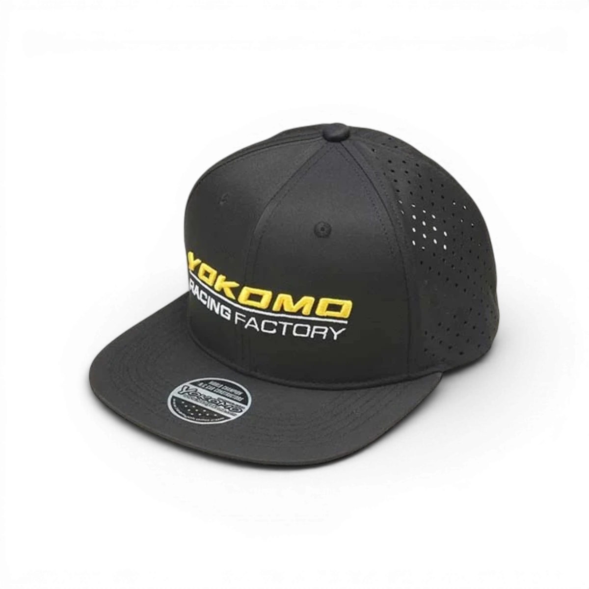 Casquette Team Yokomo noire avec logo, accessoire de mode décontractée, fabriquée par Team Yokomo pour les amateurs de course.