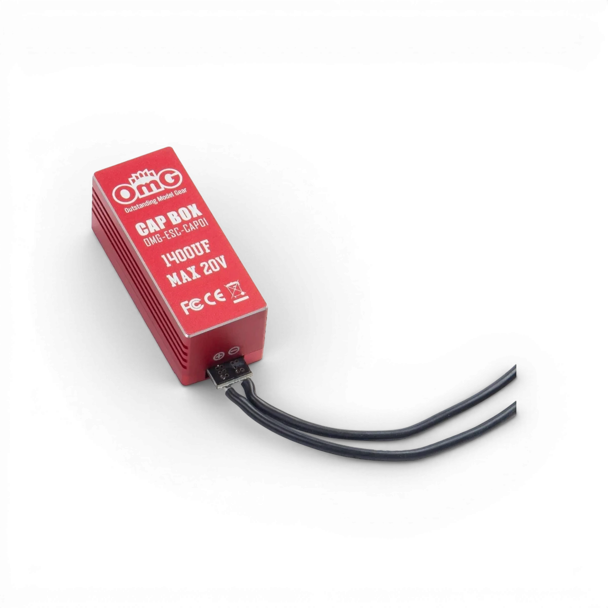 Condensateur électronique rouge de 14000UF de la marque OMG pour ESC, visible avec ses bornes et étiquette sur le circuit.