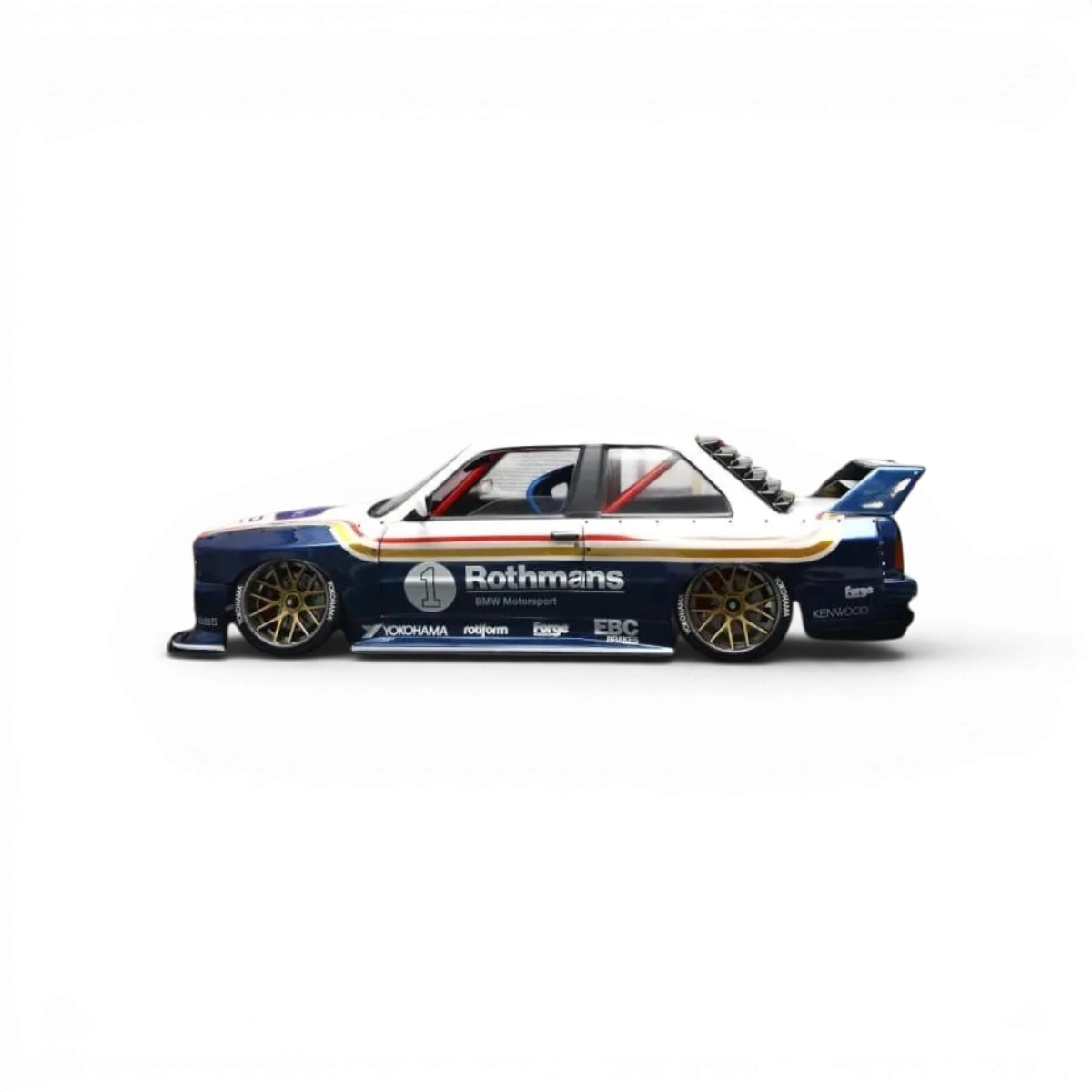 Kit de carrosserie E30 large pour voiture RC Aplastics RC, comprenant pièces pour modèle E30 drift avec large kit.