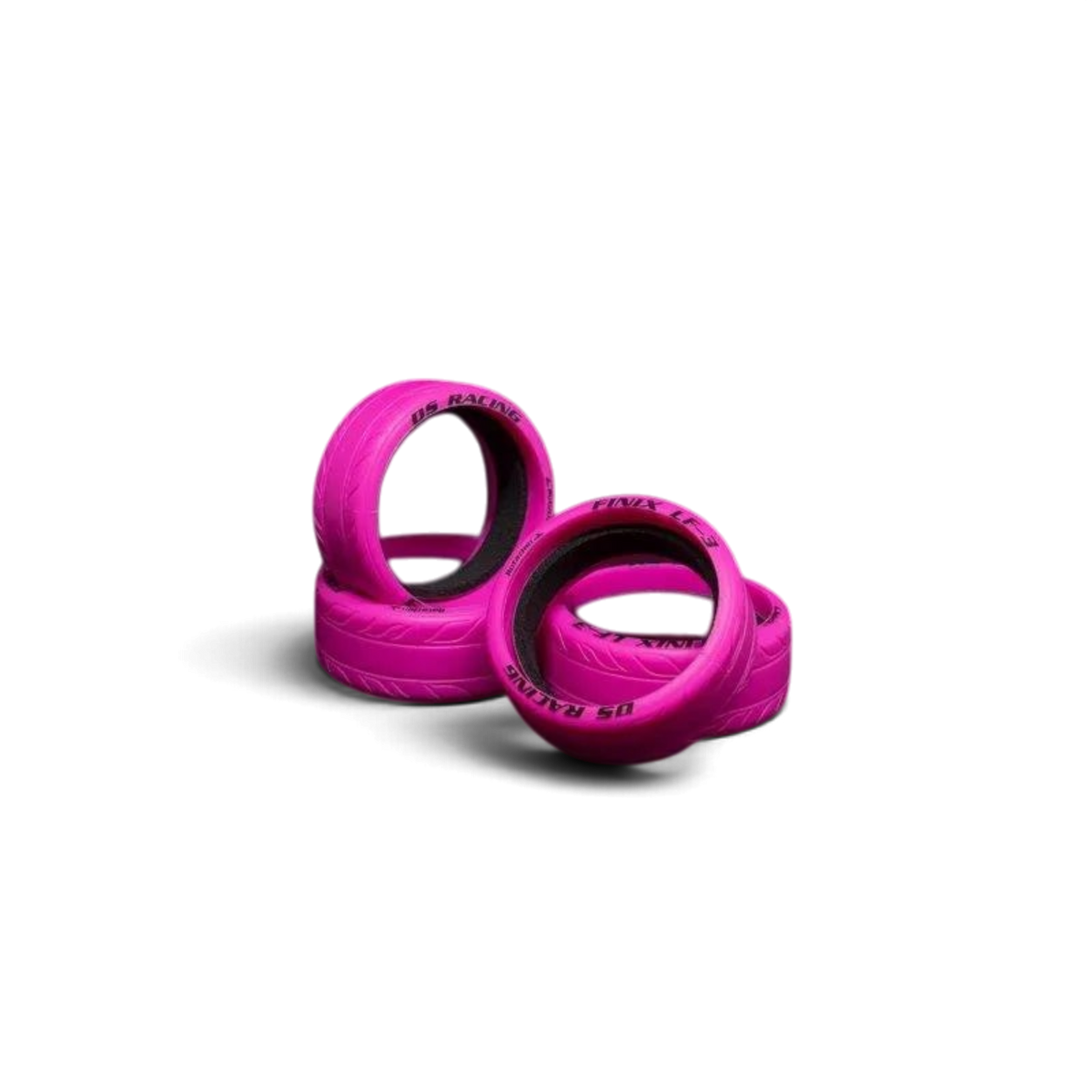 Quatre pneus DS Racing Finix LF-3 pour asphalte et sol poli, glissant, en rose, adaptés pour voitures de course.