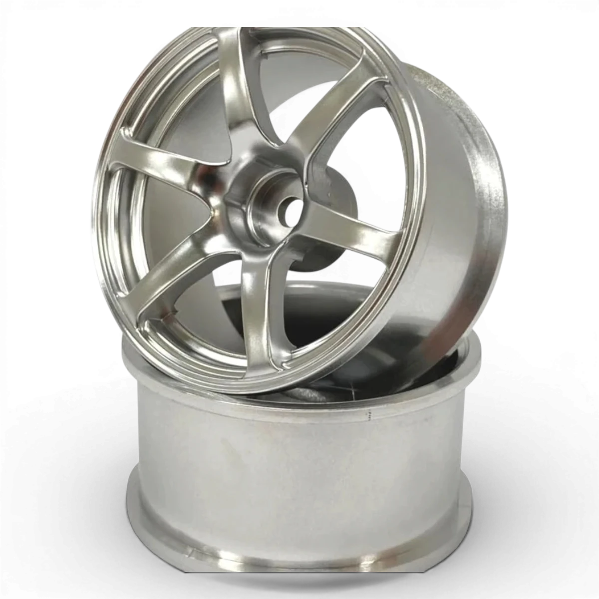 Jantes AVS T6 Offset+5 en chrome mat, roues de mikuni factory, avec finition élégante et design moderne visible sur l'image.
