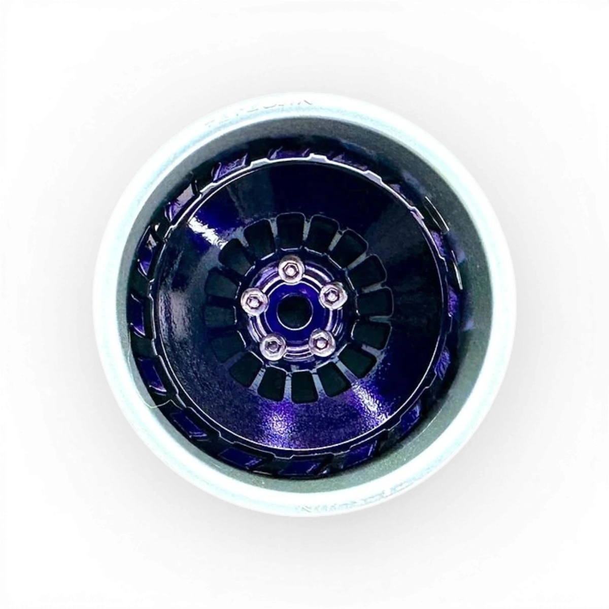 Deux roues Tetsujin en gris argent et violet chrome avec cercles et disques, conçues pour voitures de drift ou custom.