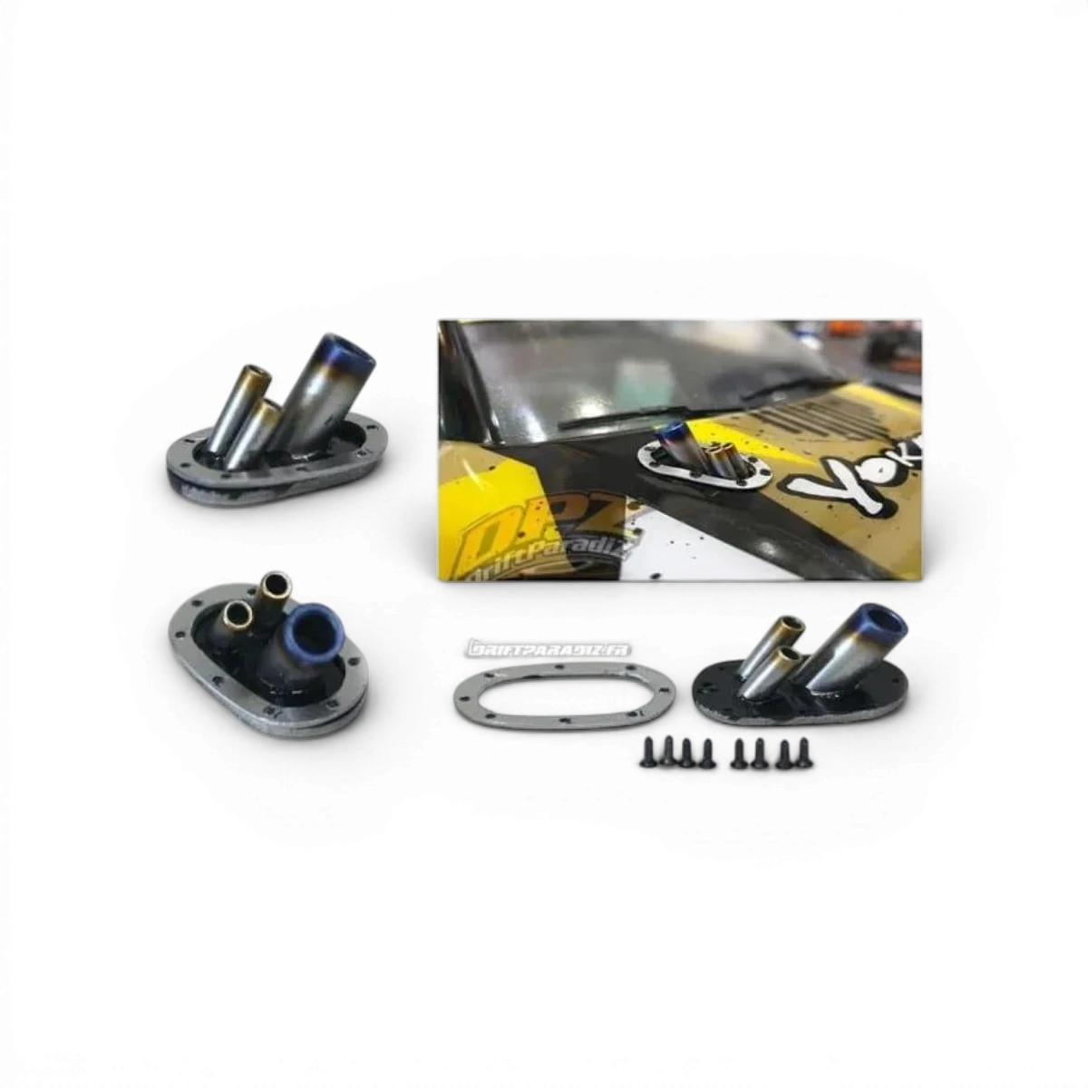 Échappement HP2 pour voiture de drift, customization Src Sideways RC, visible avec finition en métal brillant et design sportif.