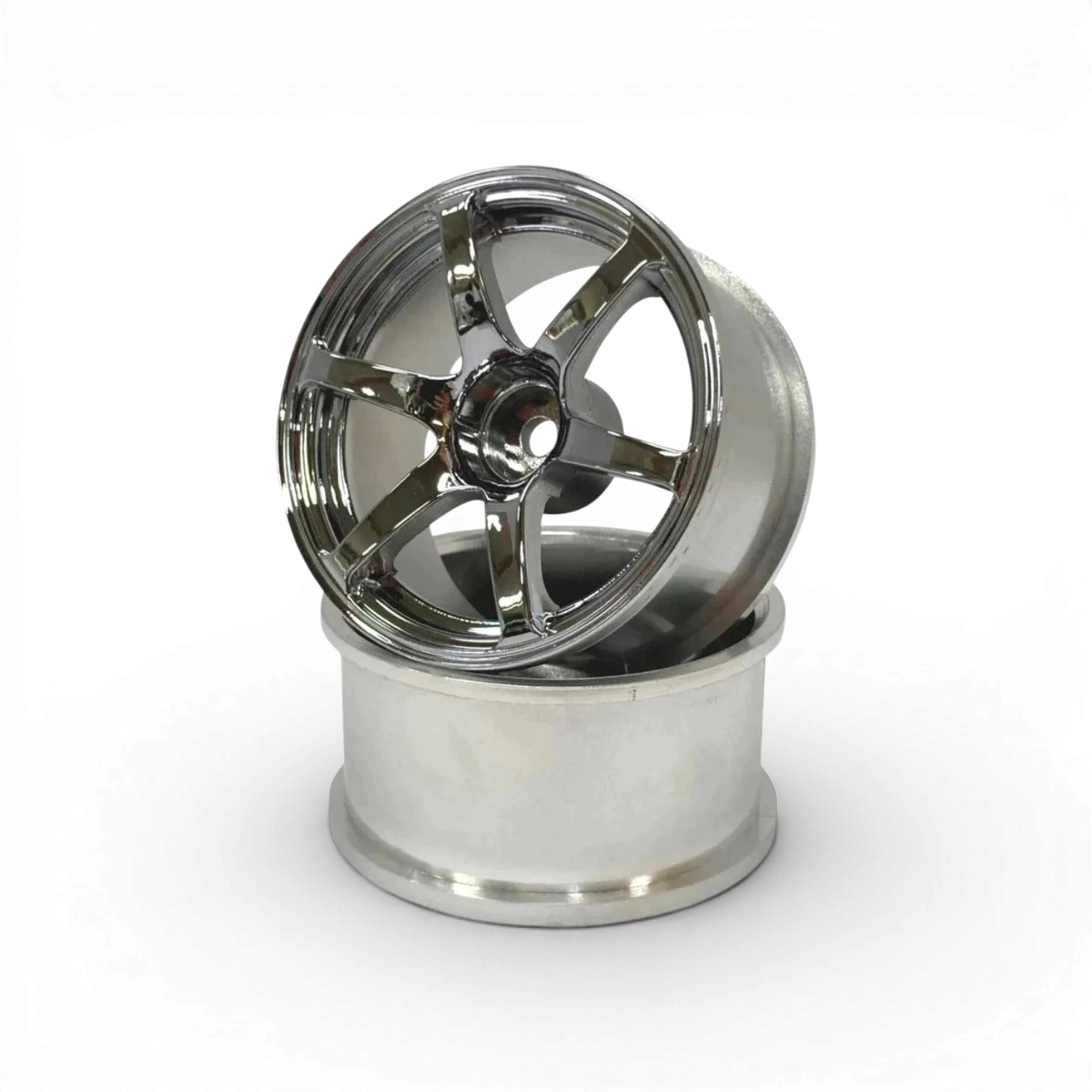 Jantes AVS T6 Chrome de Mikuni Factory, roue en alliage avec décalage +7, finition chromée brillante.