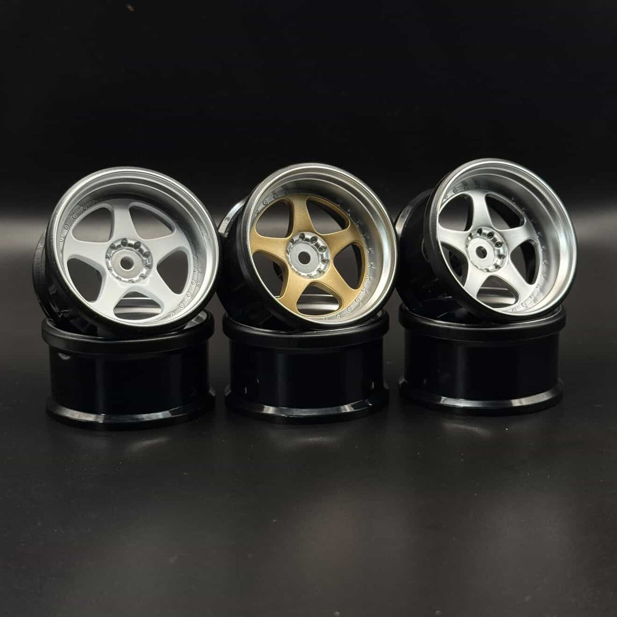 Jantes RIMS 5-STAR MULTIPIECE Style 1/10 blanc brillant avec offset de 8 mm, marque Hayashi Garage.