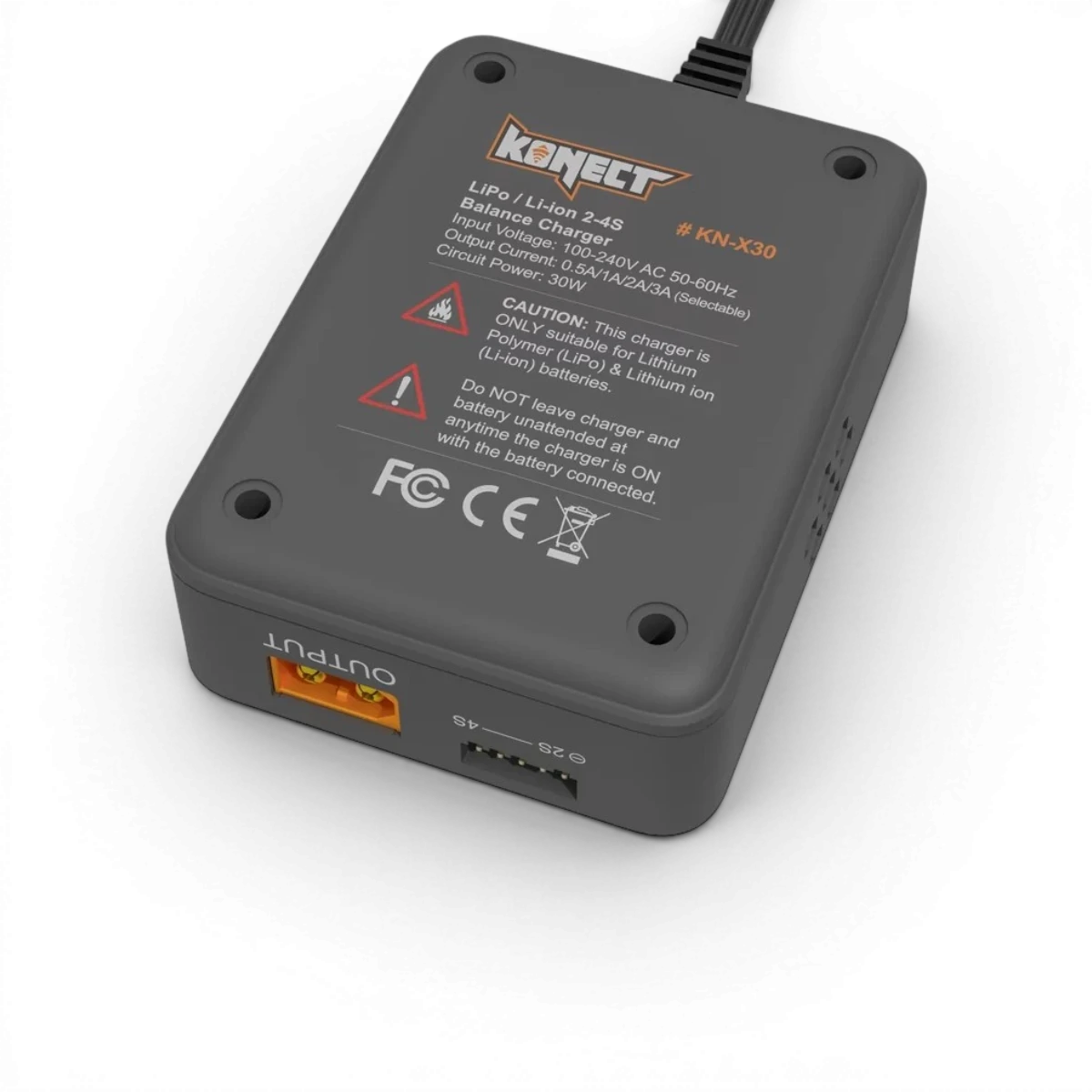 Chargeur multi-USB AC 30W Konect pour batteries Lipo, Li-ion et Life, avec plusieurs ports de chargement.
