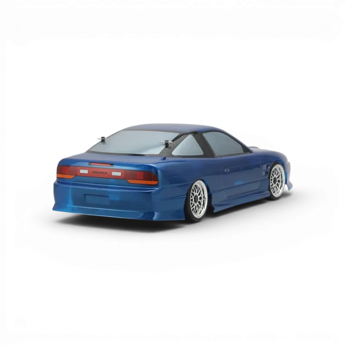 Carrosserie Nissan 180SX Street Ver. de Team Yokomo, modèle pour voiture RC, avec détails réalistes et peinture précise.