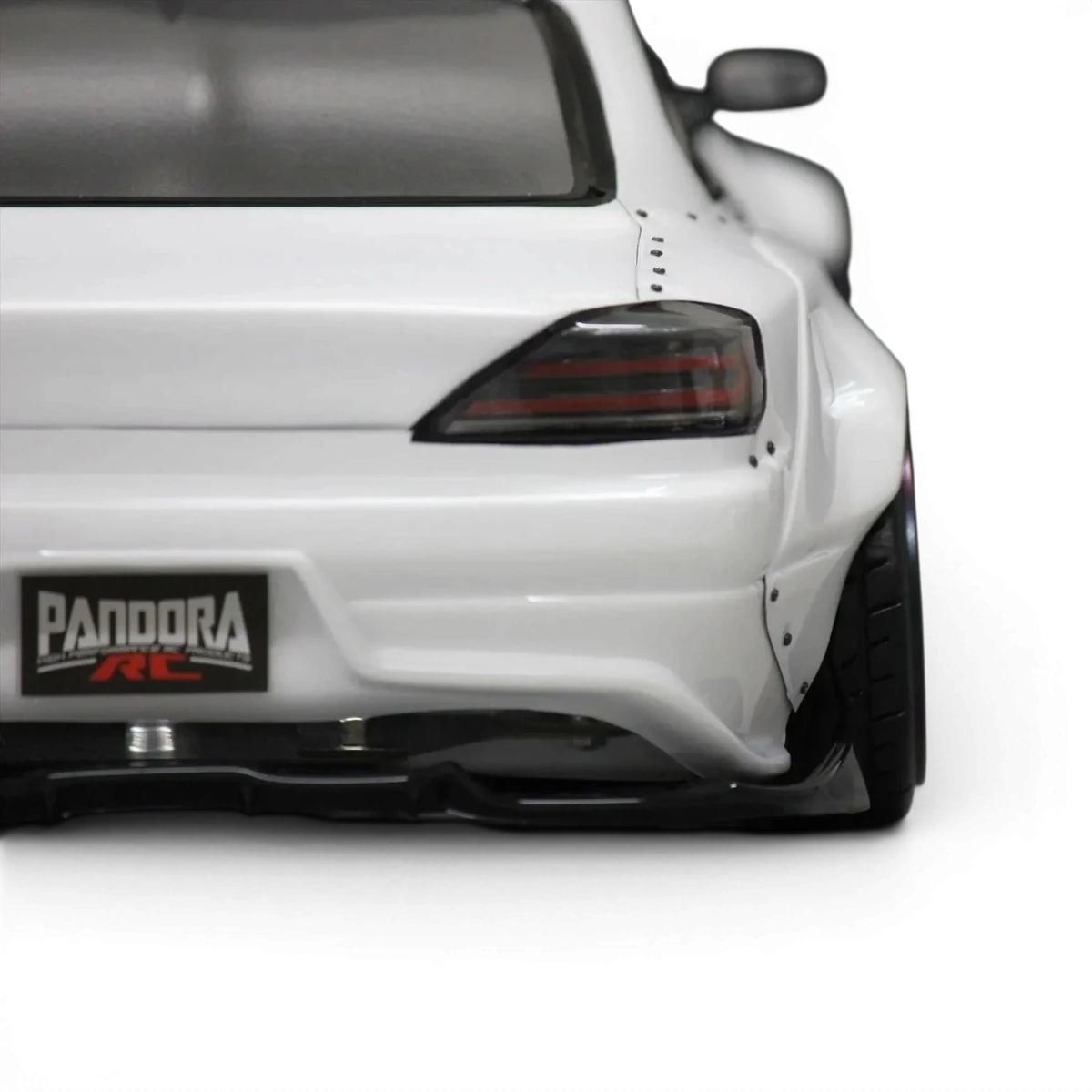 Modèle de carrosserie Nissan Silvia S15 BLS BN-Sports de Pandora RC, vue de face avec détails du design.