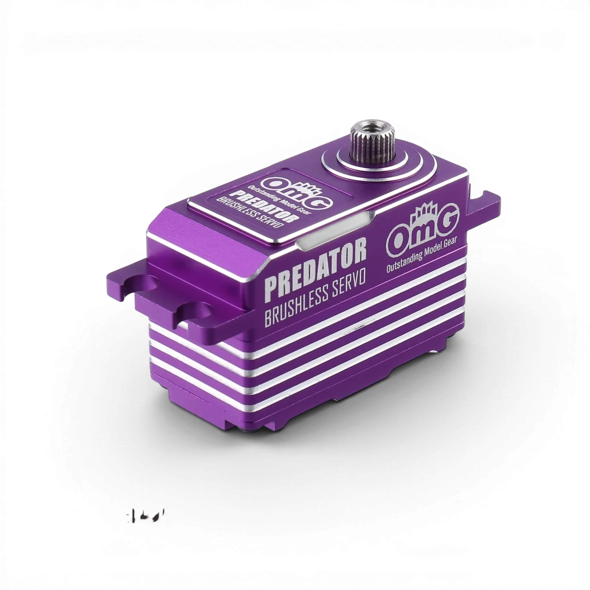 Servo D4 PREDATOR low profile digital brushless de la marque omg, vue en action dans un environnement électronique.