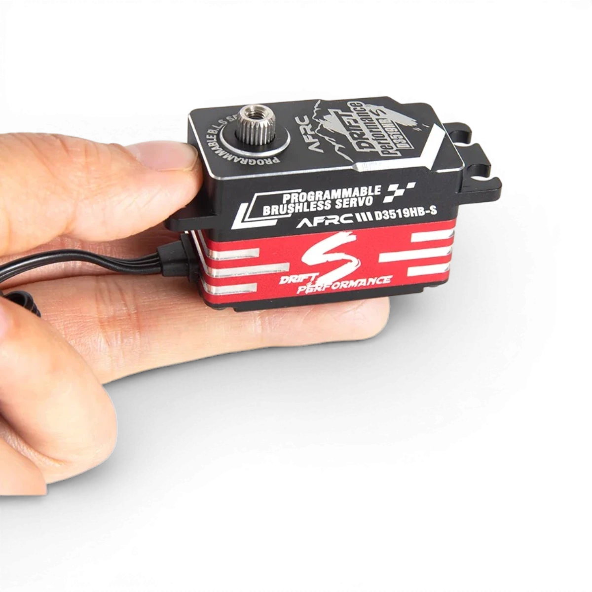 Servo HV brushless programmable AFRC D3519HB-S pour électronique, visible en image avec connecteurs et composants.