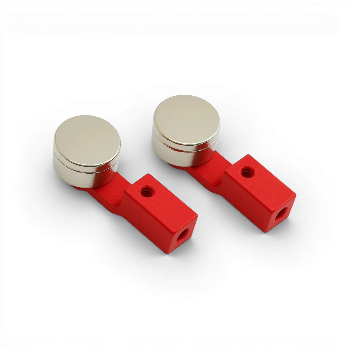 Support de carrosserie court à faible hauteur avec aimant, conçu par Wrap-UP next, pour fixation solide sur surfaces métalliques.