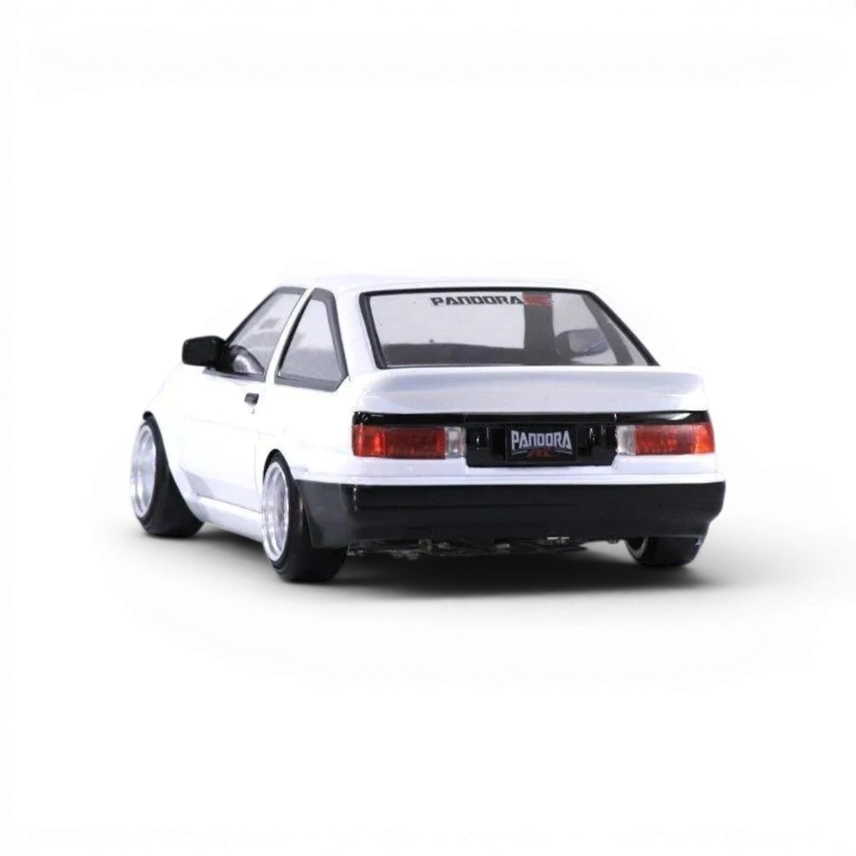Voiture Toyota AE86 Trueno 3 portes de Pandora RC, modèle réduit de carrosserie, vue de face avec détails du design.