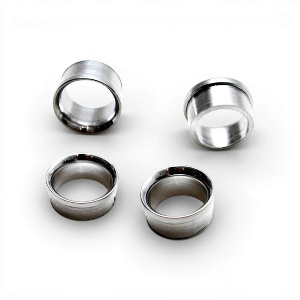 Trompette "Large" 14mm pour customisation, fabriquée par Src Sideways RC, montrée sur l'image avec détails de la pièce.