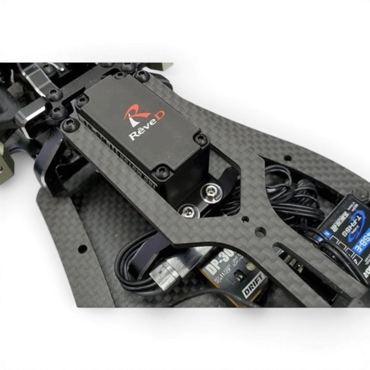Vis servo en titane pour électronique Team Reve D, conçue pour la durabilité et la performance dans la radiocommande.