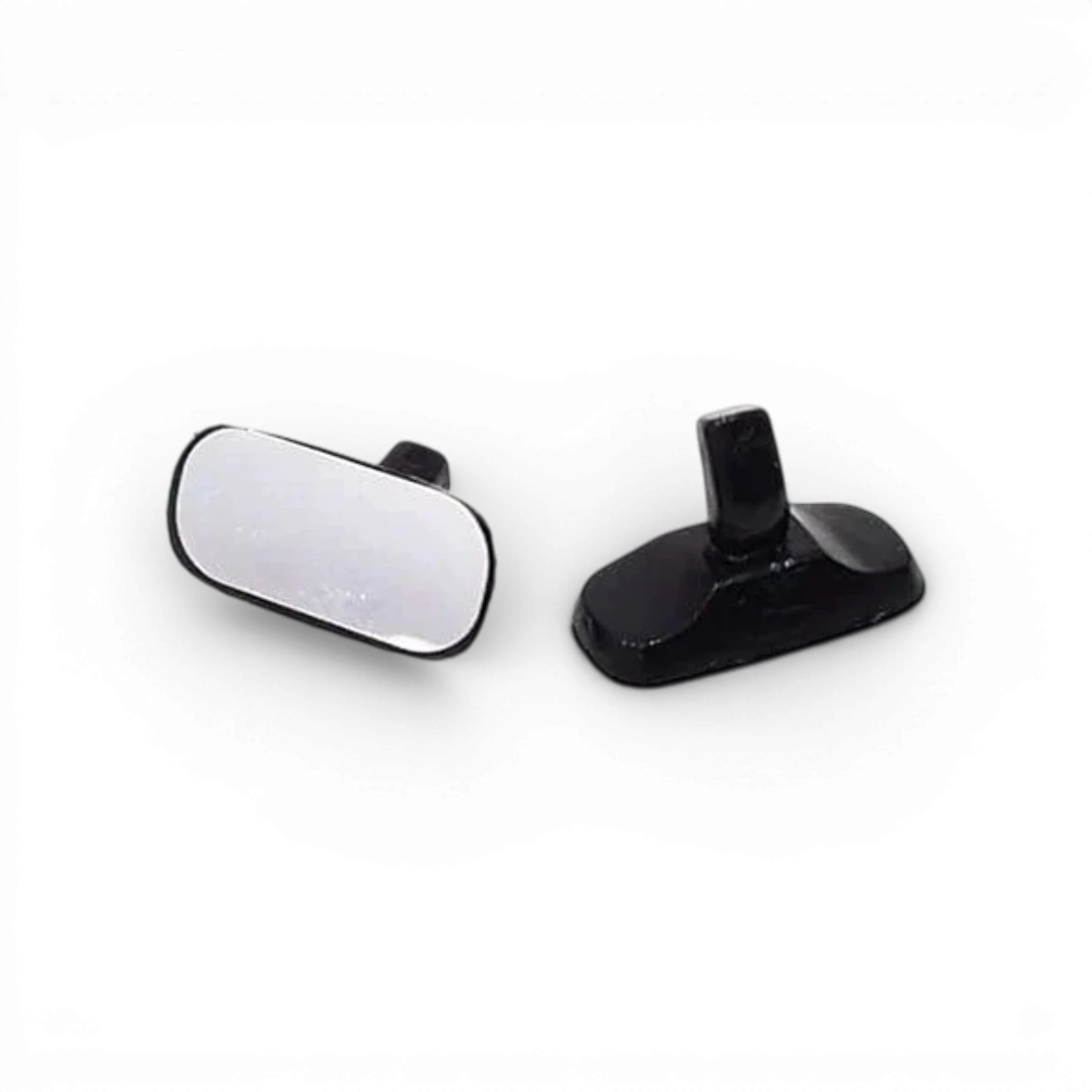 Rétroviseur intérieur de customisation pour véhicule, marque Src Sideways RC, vue de près sur le miroir.